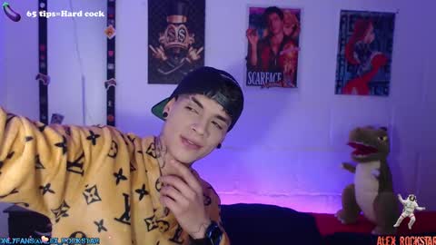 Snapshot of alex_rockstar chatting on February 20, 4:07 am    online show from February 20, 4:07 am