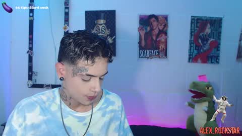 Snapshot of alex_rockstar chatting on January 23, 12:25 am    online show from January 23, 12:25 am