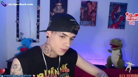 Snapshot of alex_rockstar chatting on February 15, 10:22 pm    online show from February 15, 10:22 pm