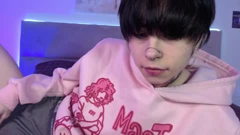 Alex Valley online show from April 5, 11:01 pm