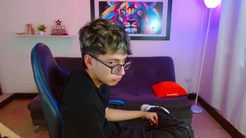 alex online show from May 27, 1:41 pm