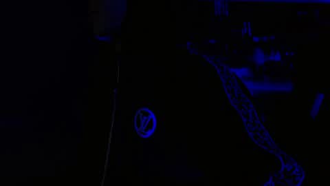 alexgiraldo__ online show from May 2, 1:14 pm