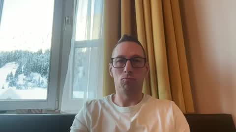 alexhunter4u online show from December 26, 9:11 am