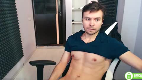 Snapshot of alexspilner chatting on February 23, 2:32 pm Alex Spilner online show from February 23, 2:32 pm