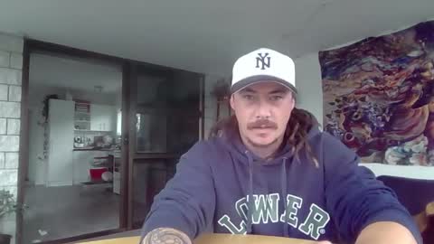 Alex online show from March 31, 3:52 am