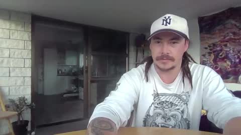 Alex online show from April 18, 4:47 am