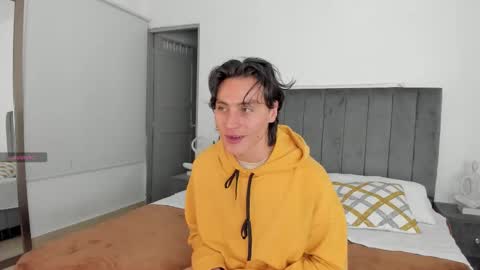 Snapshot of alexxander_hall chatting on October 12, 10:59 pm Alexxander Hall online show from October 12, 10:59 pm