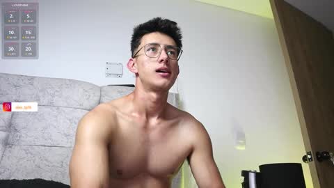 Alex online show from November 25, 12:23 am