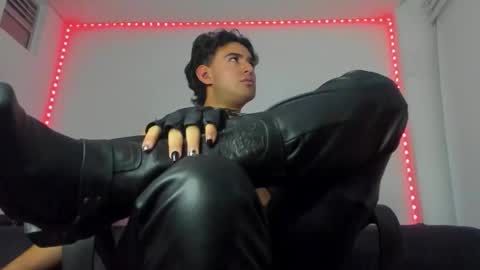 Snapshot of alexxx_savage chatting on September 10, 4:00 am Alexander online show from September 10, 4:00 am