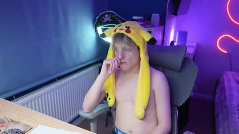 Alexycutie online show from January 5, 5:27 pm