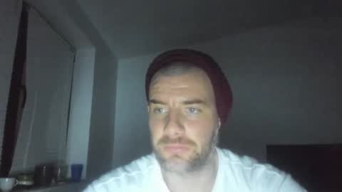 alfiesolomons87 online show from February 1, 9:46 pm