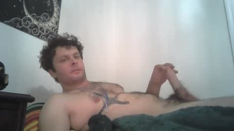 alfredkey14 online show from May 3, 4:04 am