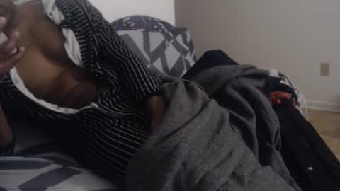 Snapshot of aliasallday chatting on January 23, 2:44 am Alias online show from January 23, 2:44 am