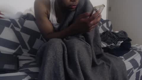 Snapshot of aliasallday chatting on January 30, 2:27 am Alias online show from January 30, 2:27 am