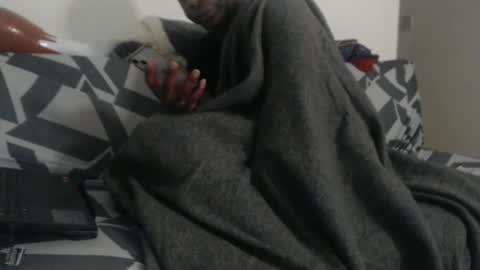 Snapshot of aliasallday chatting on March 7, 3:29 am Alias online show from March 7, 3:29 am