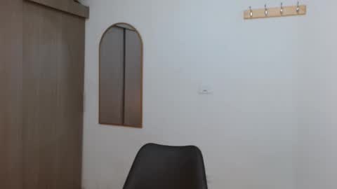 alix online show from November 20, 1:16 am