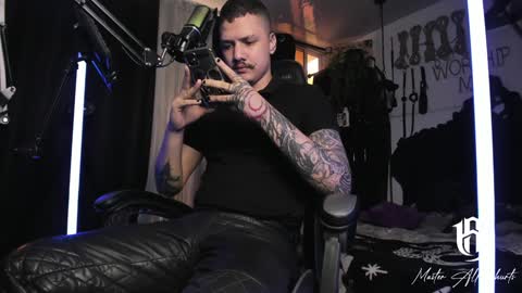 Snapshot of allanhurtss chatting on January 14, 4:29 pm   online show from January 14, 4:29 pm