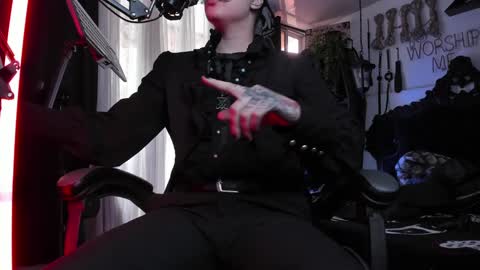 Snapshot of allanhurtss chatting on January 21, 6:22 pm   online show from January 21, 6:22 pm