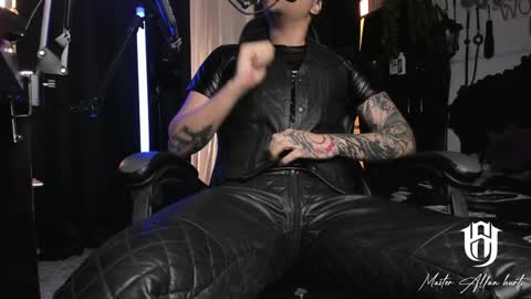 Snapshot of allanhurtss chatting on January 4, 6:30 pm   online show from January 4, 6:30 pm