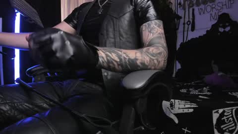 Snapshot of allanhurtss chatting on February 6, 7:07 pm   online show from February 6, 7:07 pm