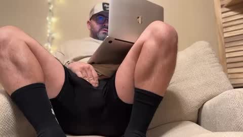 Snapshot of allessandro699 chatting on February 4, 11:38 pm Allessandro online show from February 4, 11:38 pm