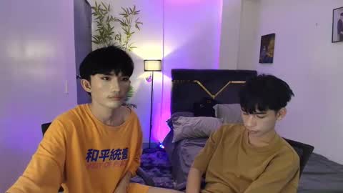 kim and josh online show from January 31, 7:11 pm