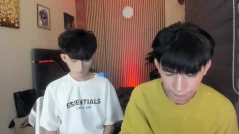 kim and josh online show from November 19, 4:40 pm