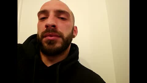 almarik online show from February 25, 8:10 pm