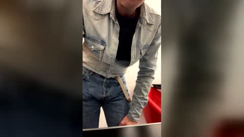 alpacinoishere online show from April 15, 11:10 am