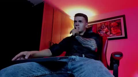 alpha_dominus_ online show from December 22, 4:09 am