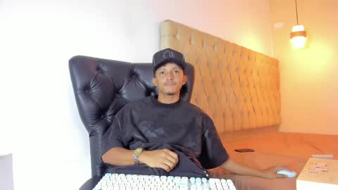 alpha_marcus online show from May 23, 6:30 am