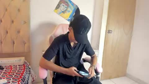 alpha_marcus online show from April 21, 2:15 am