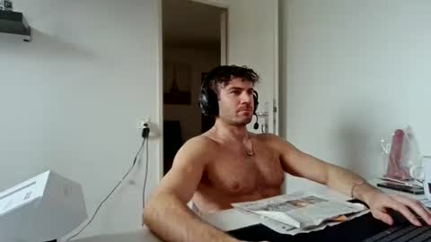 alphah_hunk online show from January 19, 12:29 pm