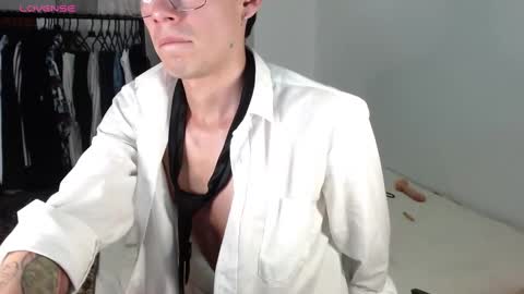 Amad Passer x guests   Independent model online show from March 6, 12:32 am