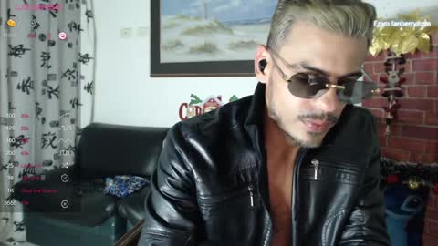 Snapshot of amand_sex chatting on December 7, 5:37 am amand_sex online show from December 7, 5:37 am