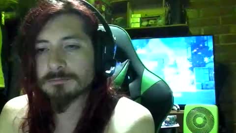 Amaru online show from November 26, 2:25 am