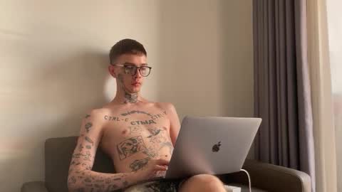 simon online show from March 12, 2:08 am