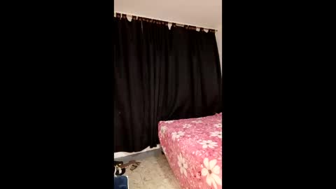 andersoncrazy818603 online show from May 4, 2:46 am