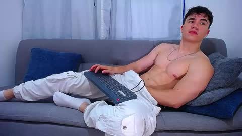 Andre Parker online show from November 18, 1:31 am