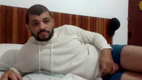 Snapshot of andreloko123 chatting on October 8, 1:21 am andreloko123 online show from October 8, 1:21 am