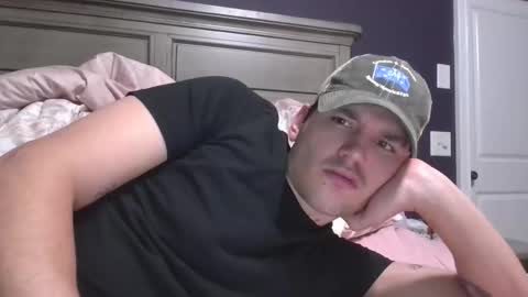 andres817542 online show from February 20, 9:38 pm