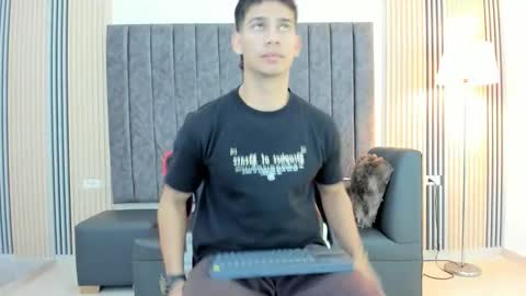Snapshot of andres_stud777 chatting on September 15, 4:47 am ANDRES  online show from September 15, 4:47 am
