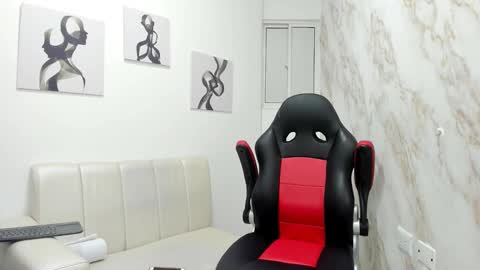 Snapshot of andres_stud777 chatting on September 14, 3:52 am ANDRES  online show from September 14, 3:52 am