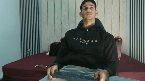 Snapshot of andres_stud777 chatting on September 29, 4:22 am ANDRES  online show from September 29, 4:22 am