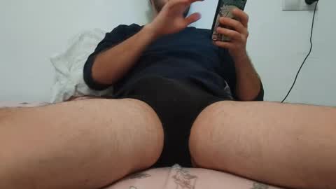 Snapshot of andreudickhard91 chatting on December 3, 9:09 am Andreu online show from December 3, 9:09 am