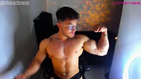 Snapshot of andrew__harriss chatting on October 12, 7:41 pm   Andrew Harriss  online show from October 12, 7:41 pm
