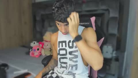 Andrew M. online show from November 8, 12:47 am