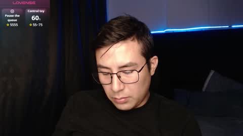 andrewmhilton_ online show from November 27, 5:55 am