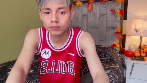 Andy online show from October 30, 5:25 pm