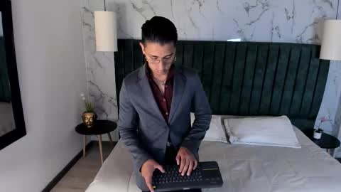 Snapshot of andyjoy_ chatting on September 26, 12:03 pm Andy Joy  online show from September 26, 12:03 pm